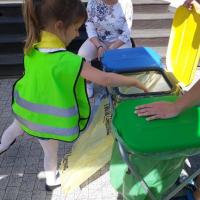 Podziel się | Dzieci wiedzą, jak segregować śmieci.