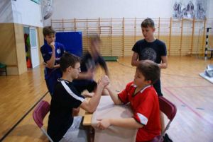 Druga runda wieloboju sprawnościowo-zwinnościowego chłopców „Gladiator 2022” w Zespole Szkolno-Przedszkolnym nr 4.
