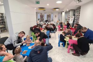 Małe rączki tworzą święta - warsztaty mikołajkowe