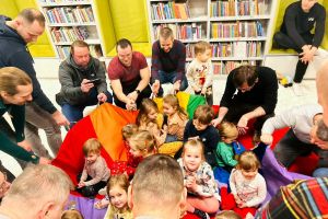 Małe rączki tworzą święta - warsztaty mikołajkowe