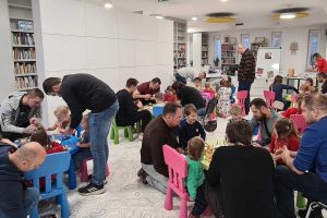 Małe rączki tworzą święta - warsztaty mikołajkowe