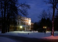 Kasyno oficerskie zimą (fot. Krzysztof Kurpiewski)