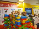 Podziwianie wystawy „Lego” na Stadion PGE Narodowy.