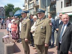 Od lewej: płk rez. A. Kabata, kpt. w st. spocz. J. Zajączkowski, Henryk Ruszczyk.