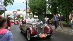 Mercedes pp. Marzeny i Mirosława Oklesińskich tuż przd burzą.