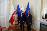 Dorota Borowska, Minister Sportu Witold Bańka i trener Mariusz Szałkowski.