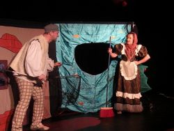 Przedstawienie "Złota rybka" w wykonaniu aktorów Teatru Prima.