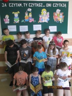 Uczniowie Szkoły Podstawowej nr 1 wzieli udział w ogólnopolskiej akcji czytelniczej "Jak nie czytam jak czytam".