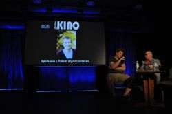 Spotkanie z cyklu "Więcej niż kino" w Nowodworskim Ośrodku Kultury.