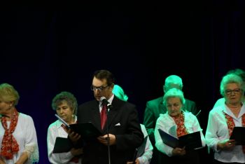 Koncert pt. "Kolędy po nowemu" w wykonaniu zespółu śpiewaczego seniorów "Marzyciele".