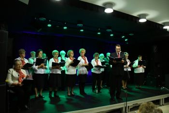 Koncert pt. "Kolędy po nowemu" w wykonaniu zespółu śpiewaczego seniorów "Marzyciele".