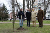 Burmistrz Jacek Kowalski, przewodniczący Rady Powiatu Nowodworskiego Zdzisław Szmytkowski, Starosta Nowodworski Krzysztof...