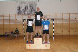 Na podium stoją: Daniel Marszał - I miejsce, Dariusz Brzeziński - II miejsce, Jakub Wysocki - III miejsce.