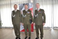 Od lewej: mjr Dariusz Piotrak, płk Alfred Kabata, mjr...