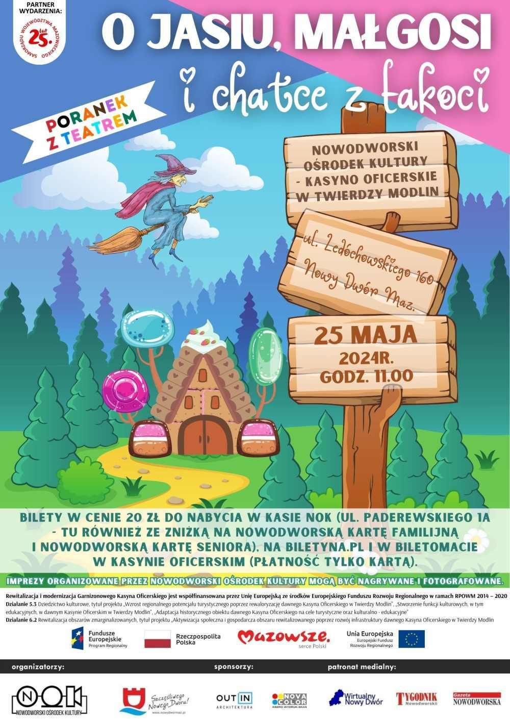 Kolorowa chatka i drzewka z łakoci w lesie. Nad nią leci czarownica na miotle w spiczastym kapeluszu i pelerynie.
