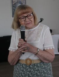 Józefa Barbara Łuszczyńska - dyrygent i kierownik Zespołu Pieśni i Tańca Ziemi Nowodworskiej Soli Deo.
