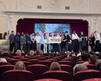 młodzież na scenie, wręczenie nagrody