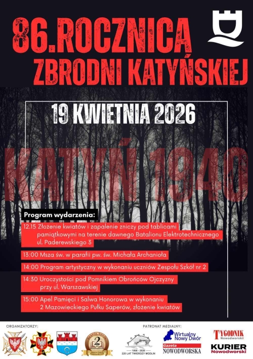 Graficzna informacja treści, pośrodku drzewa na nich Katyń 1940, na dole logotypy.