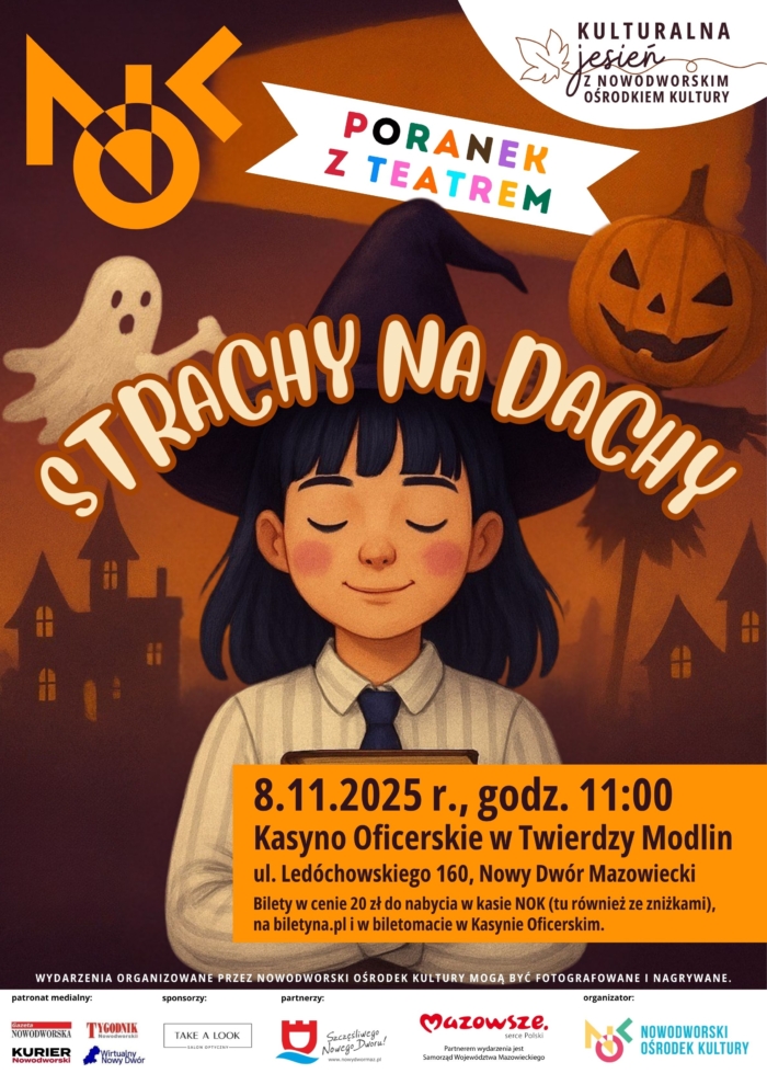Dziewczynka z kapeluszem czarownicy na której tle jest strach na wróble z dyniową głową i duch.