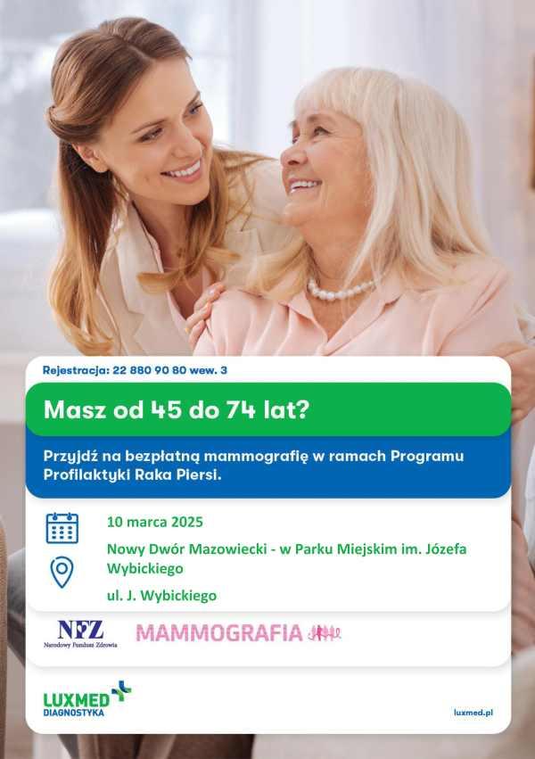 Młoda i starsza kobieta patrzą na siebie.