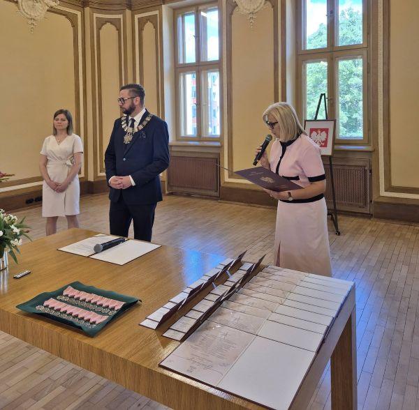 Wręczenie medali za długoletnie pożycie małżeńskie