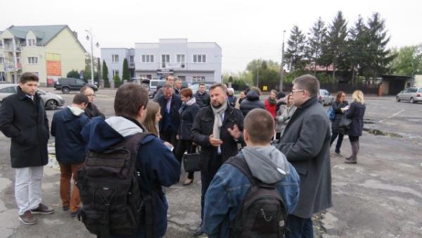 Plac Solny z nabrzeżem bliżej zmian