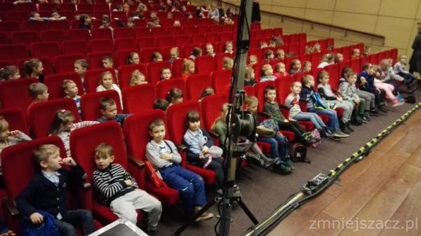 „Zeróweczki” w teatrze