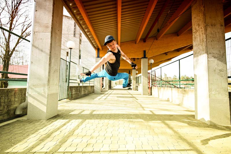 BREAK DANCE ( Breaking )